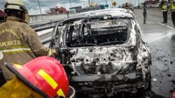 Viral Mobil Ertiga Terbakar di Tol