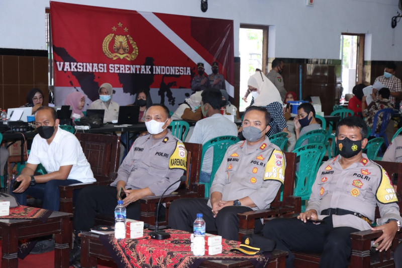 Polres Situbondo Dukung Akselerasi Vaksinasi Serentak Indonesia