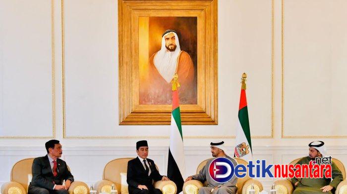 Singgah Di Abu Dhabi, Presiden Joko Wdodo Sampaikan Dukacita Atas Wafatnya Sheikh Khalifa