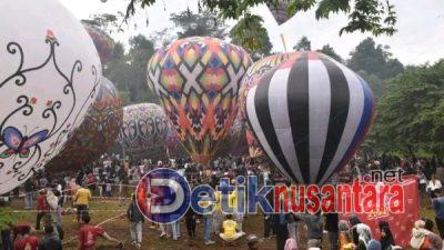 52 Tim Ikuti Lomba Balon Udara Tradisional Wonosobo