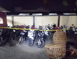 Polisi Gerebek Arena Judi Sabung Ayam, Amankan 22 Sepeda Motor Ditinggal Pemiliknya