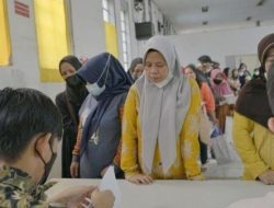 76.497 KPM di Kota Bandung Terima BLT BBM