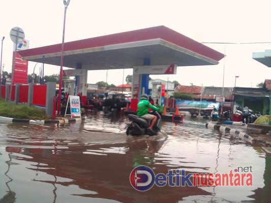 SPBU Pesisir Kota Cirebon Tergenang Banjir, Ini Penyebabnya