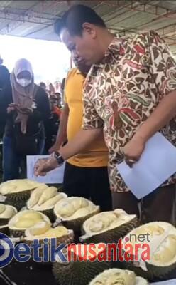 Desa Kebongembong Gelar Festival Durian Pertama Kali, Ini Harapan Bupati Kendal